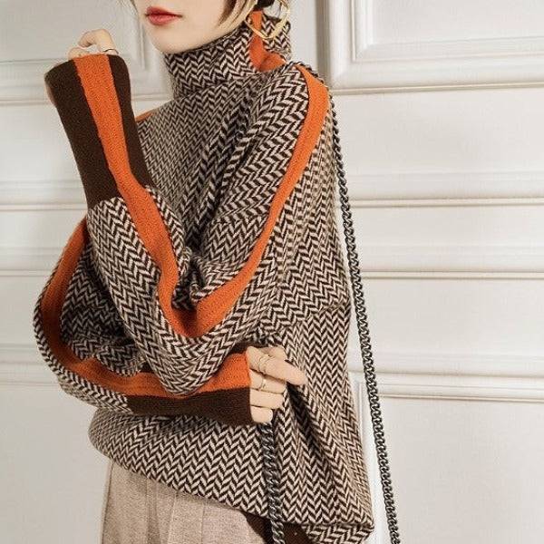 Amy | Crew neck sweater with striking contrasting stripes